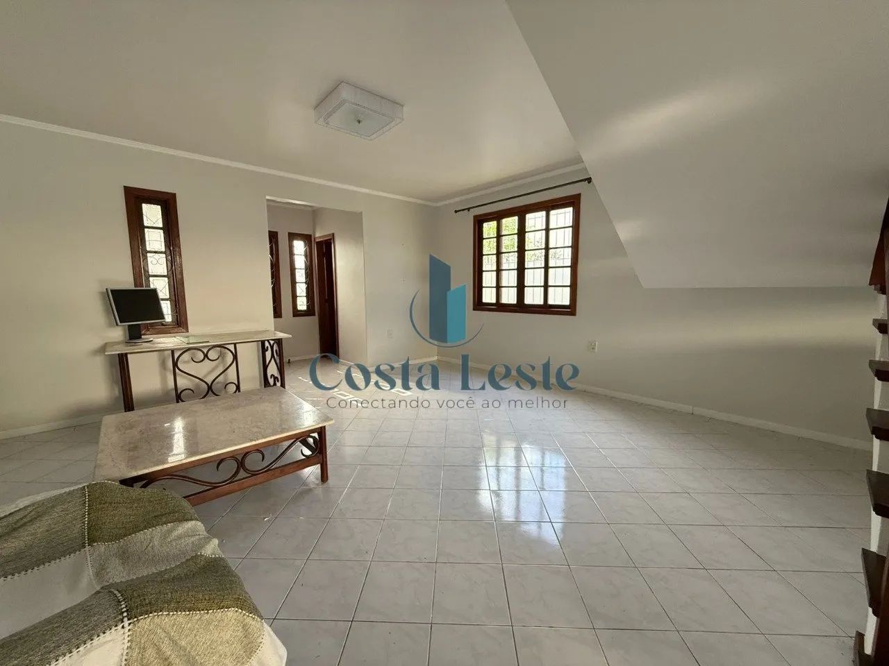 Excelente casa com 4 dormitórios no Córrego Grande - Foto 2