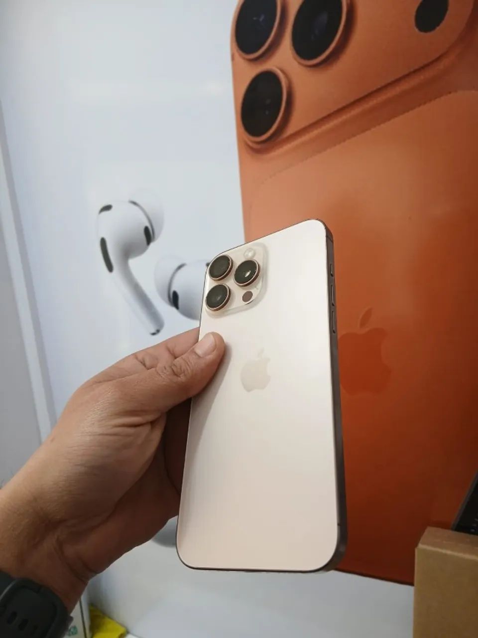 IPHONE 16 PRO MAX 256GB - DESERT 91% de Bateria!!! - Foto 2