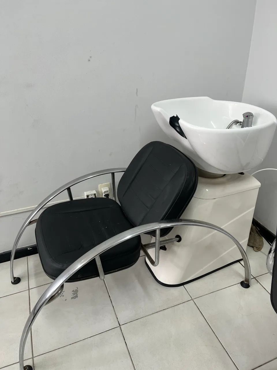 Lavatório de Louça bem conservado !! - Foto 4