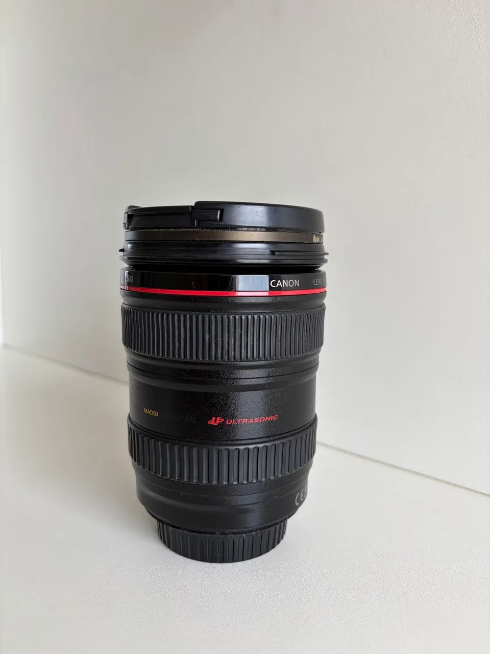 Canon EF 24-105mm f/4L IS USM (primeira versão, com anel vermelho