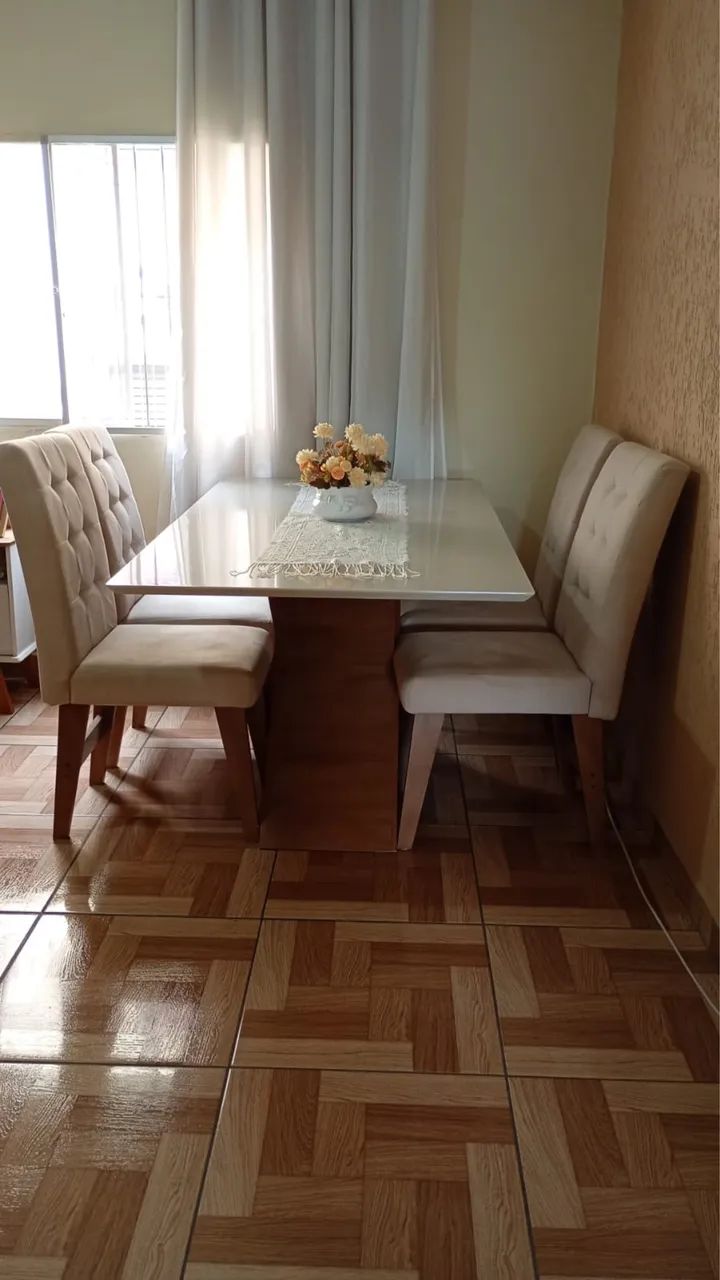 Mesa 6 cadeiras 