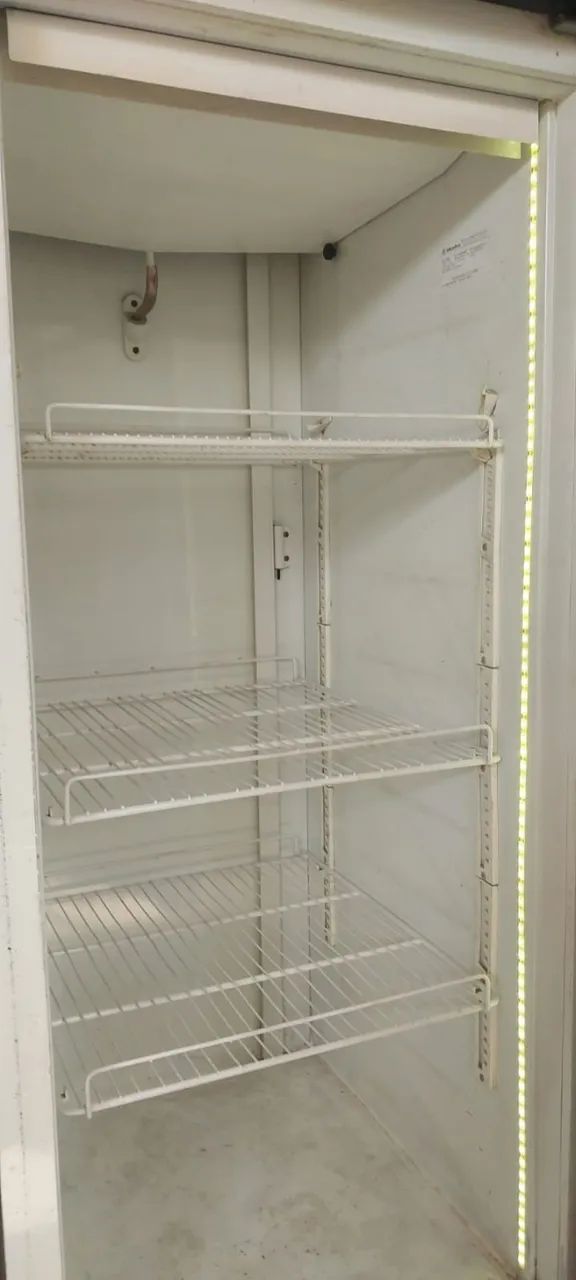 Freezer Vertical Metalfrio 497L - Ótimo Estado - Foto 2