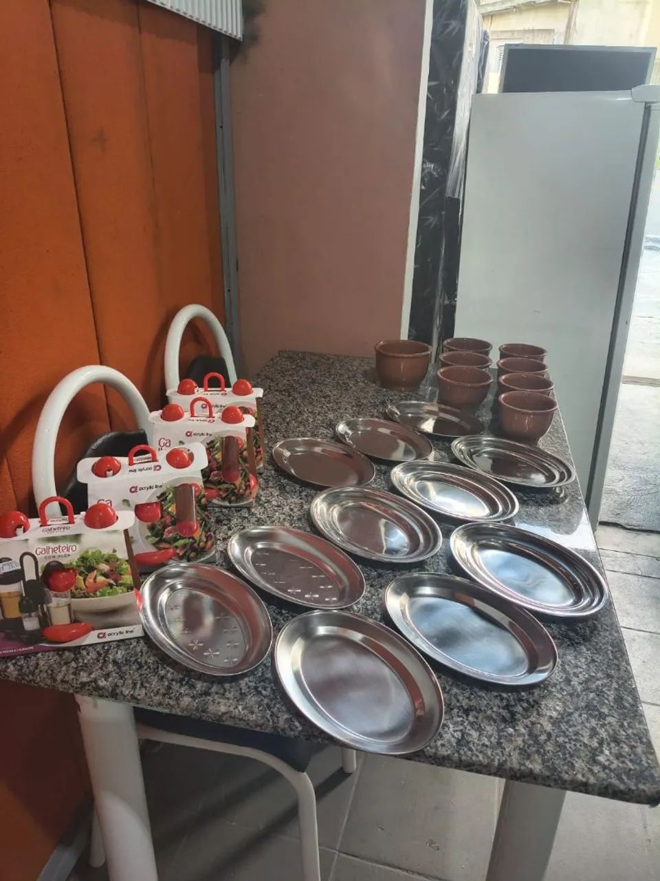 Itens de restaurante 408512675238400002