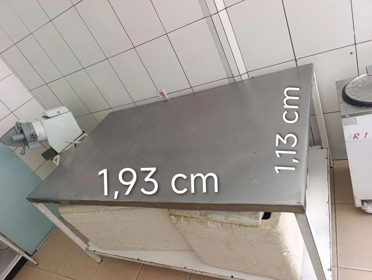 Mesa com tampo de inox Chapa 14