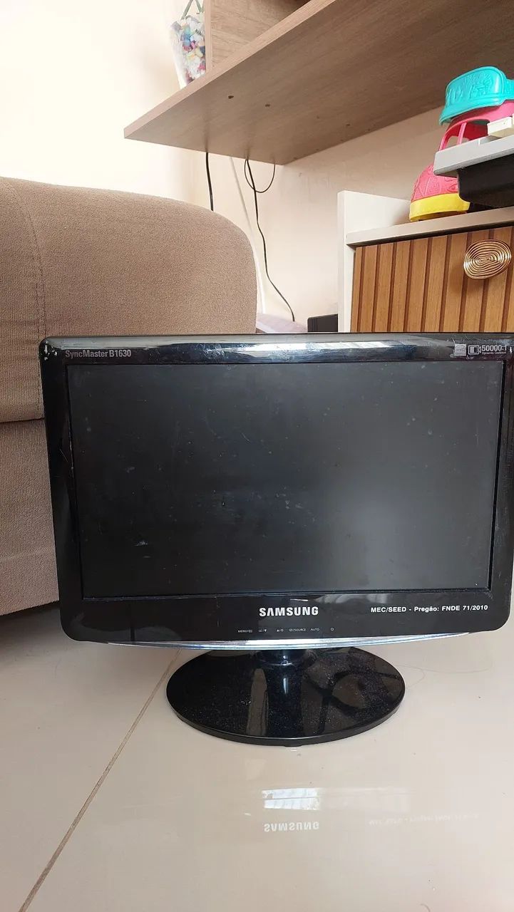 Monitor Samsung pra Retirada de Peças  - Foto 2