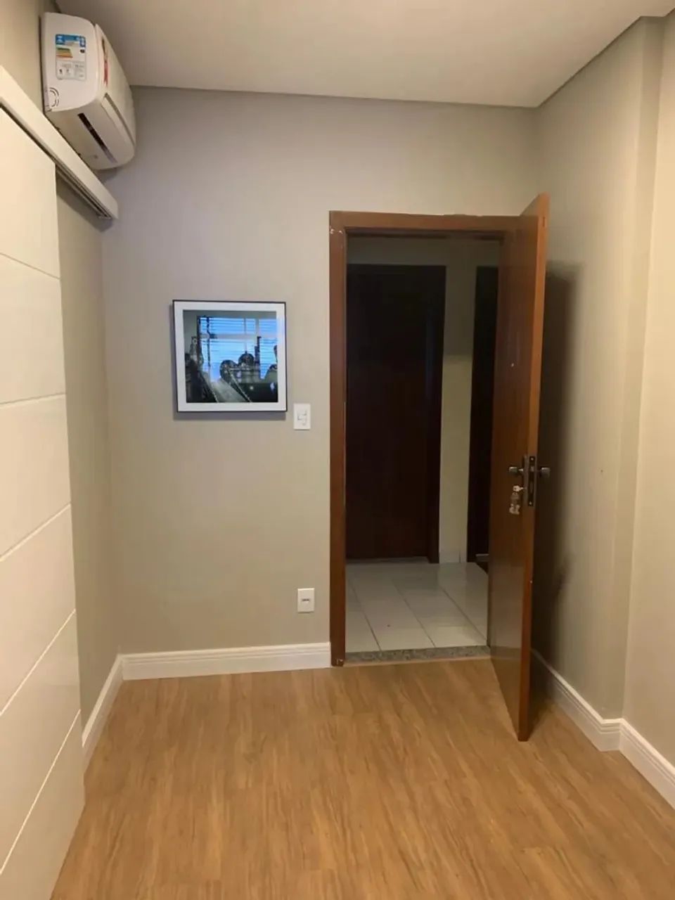 ALUGA SALA MOBILIADA - AV. CPA - Foto 2