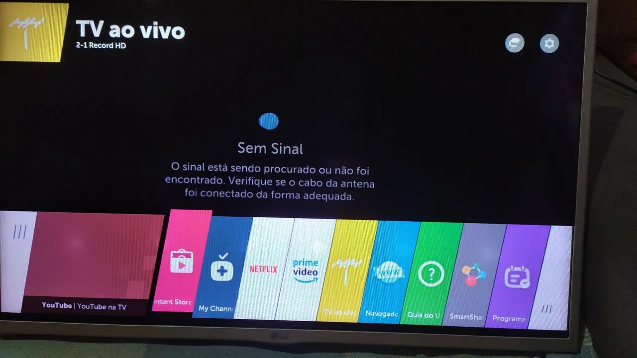 Smart TV LG 32 polegadas funcionando normalmente 