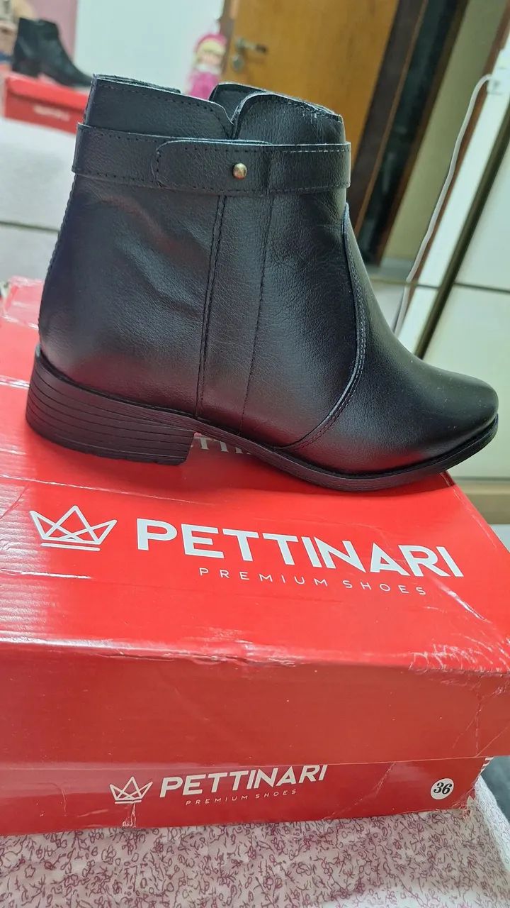 Bota feminina de couro - Nova - Foto 2