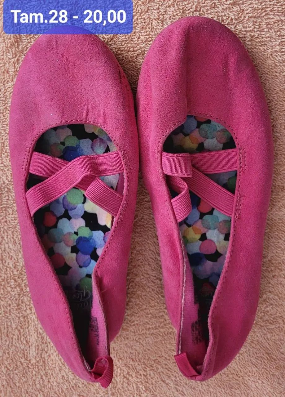 Tenis e sandalia