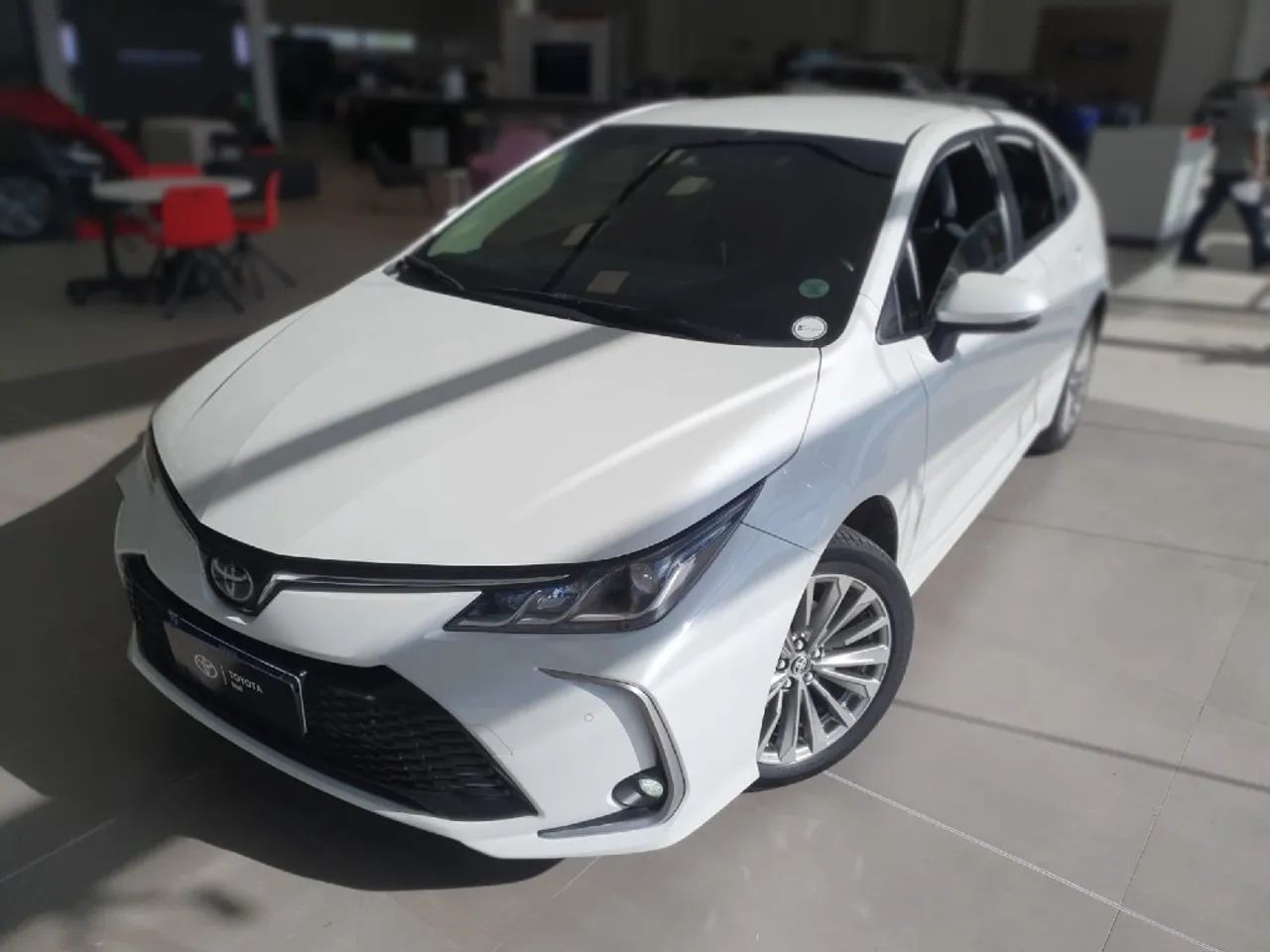 Toyota Corolla XEI 2.0 Flex 16V Aut. 2024 - Foto 2