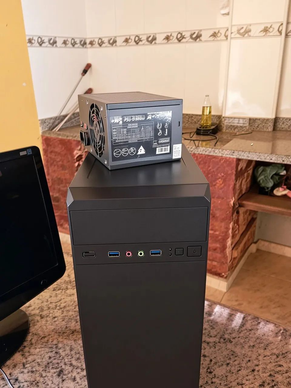 Vendo Pc completo e com 2 monitores  - Foto 3