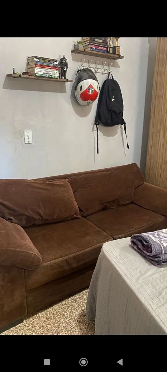 Sofá dois lugares marrom