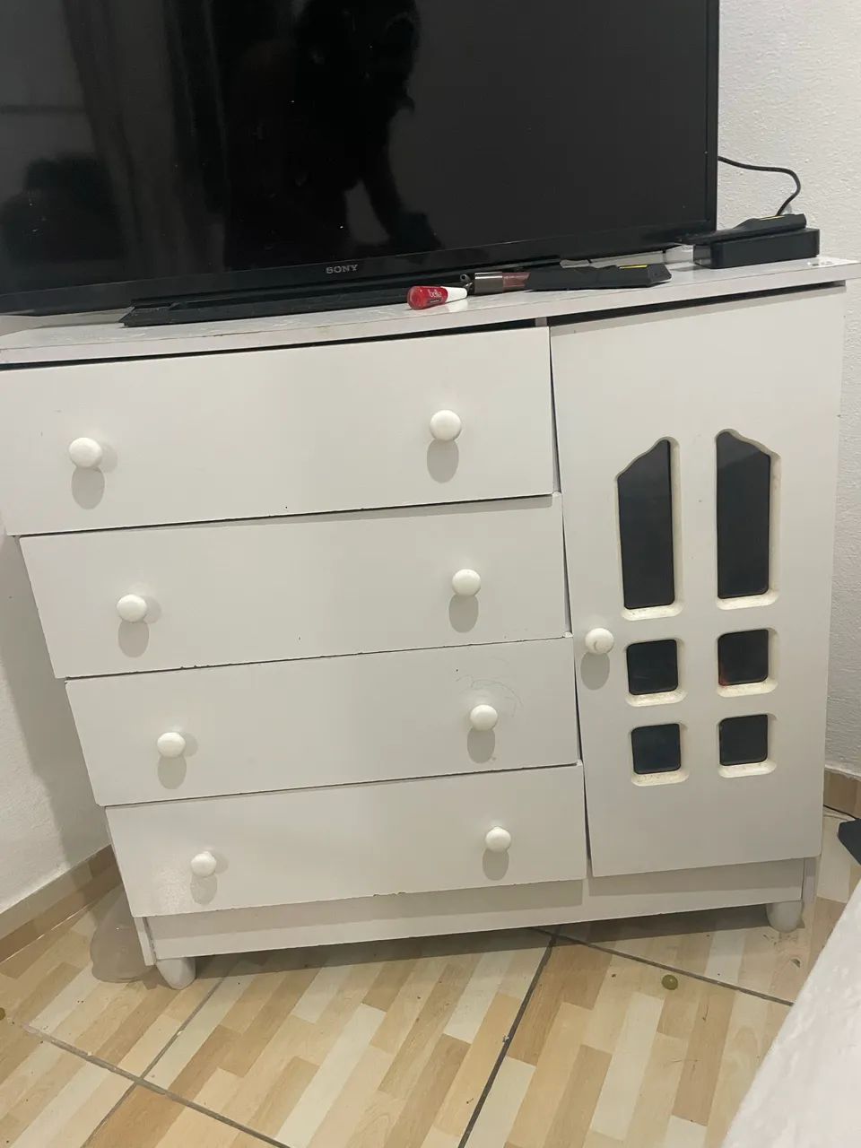 Cômoda 4 gavetas e sapateira 
