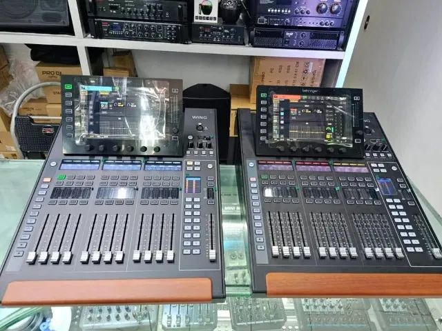 Behringer Wing Compact