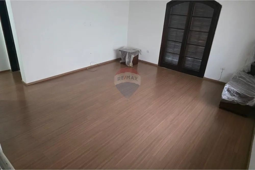 "Casa Comercial no Bosque dos Eucaliptos, 140m²" - Foto 4