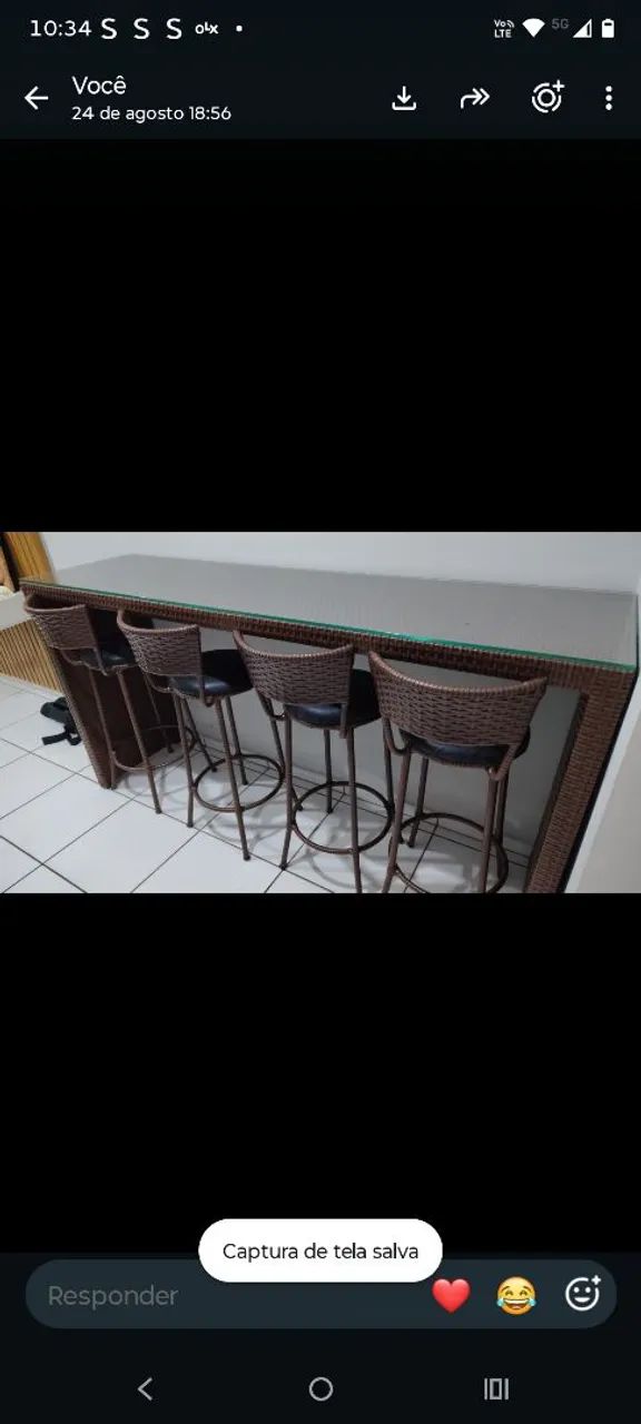 Aparador com 4 banquetas 