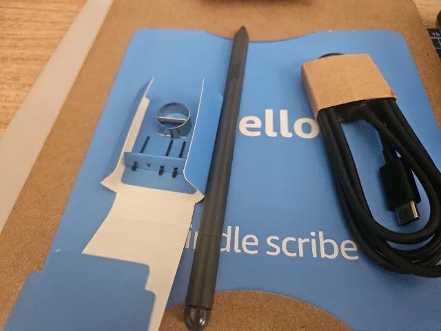 Kindle Scribe 16gb Com Caixa, Acessórios Originais E Capa - Foto 3