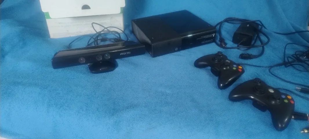 Xbox 360 com Kinect Desbloqueado + 11 jogos - Foto 4