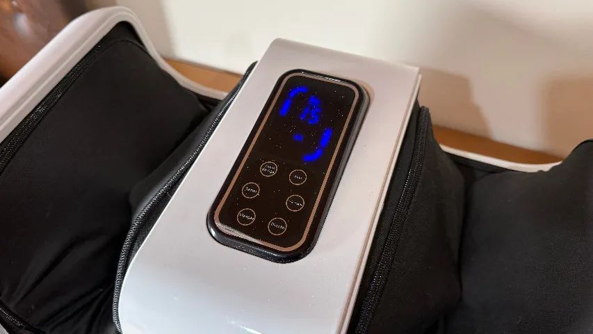 MASSAGEADOR DE PÉS E PANTURRILHA FISIO POWER - Foto 4