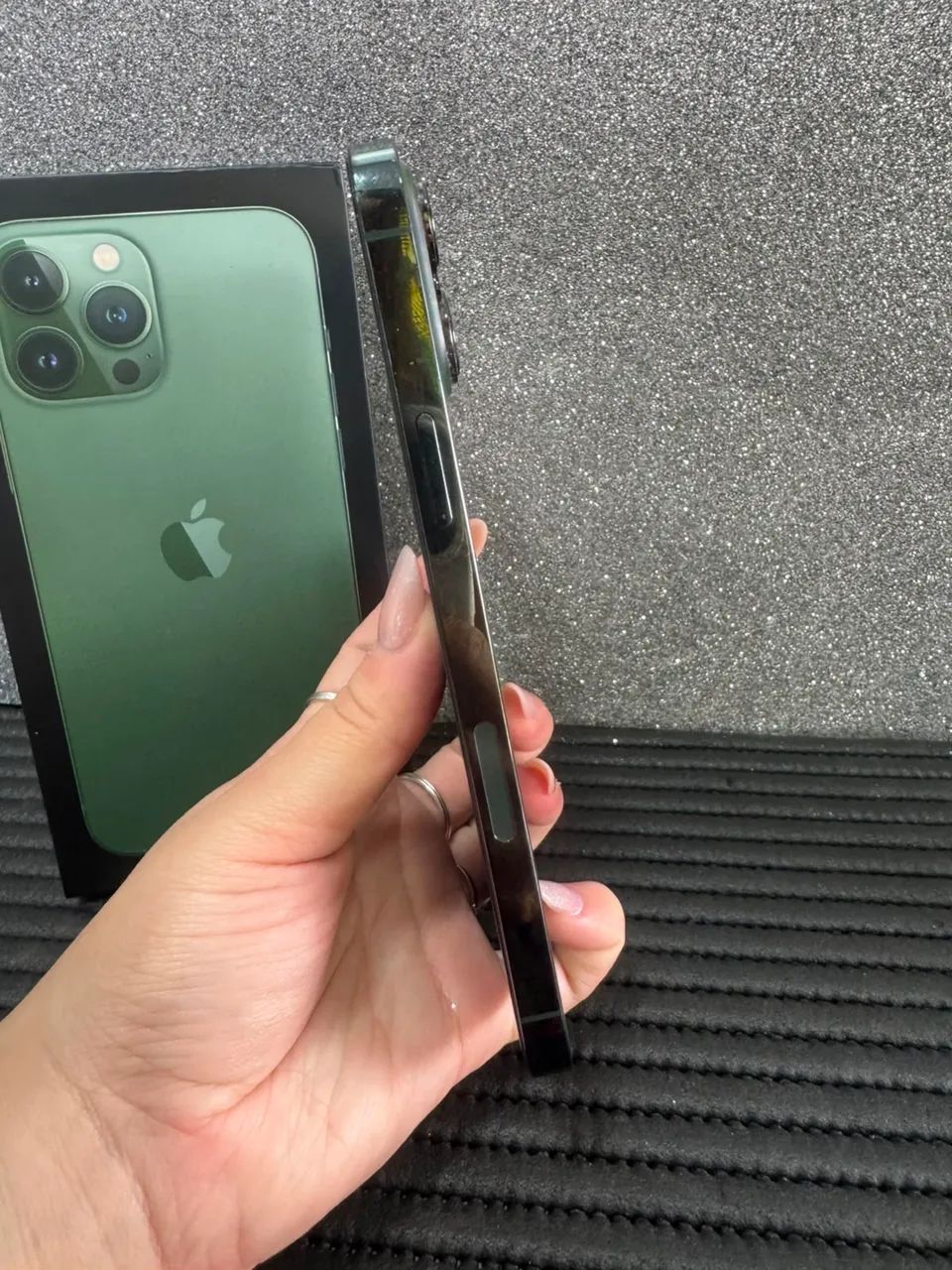 IPHONE 13 PRO MAX *128GB* VERDE BATERIA 86% R$2999,00 - Foto 3