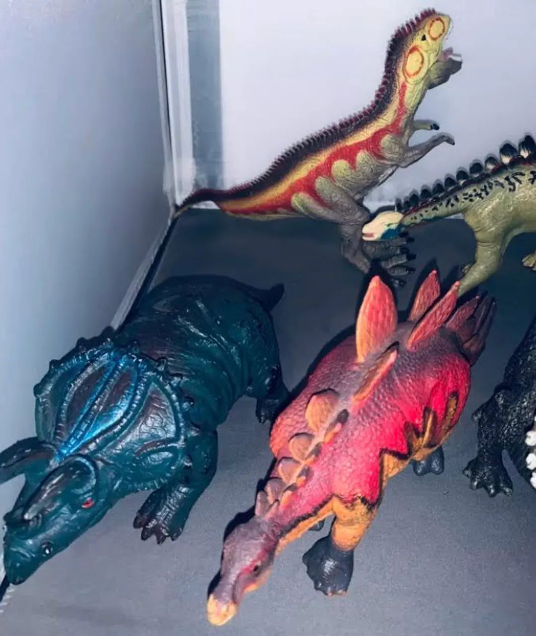 Lote dinossauros diversos bom estado - Foto 3