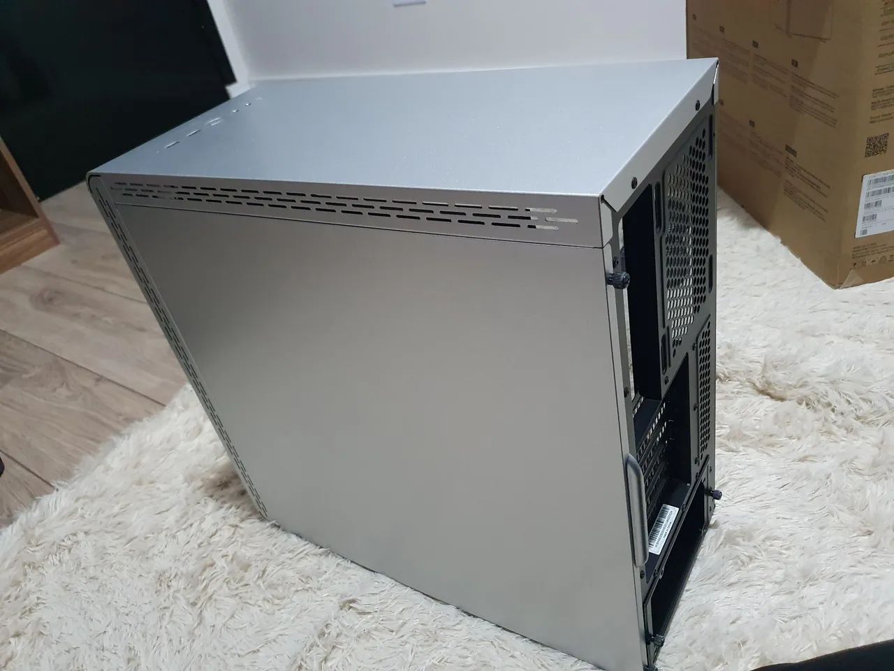 Gabinete Cooler Master Masterbox MS600 cor cinza/prata - Foto 4