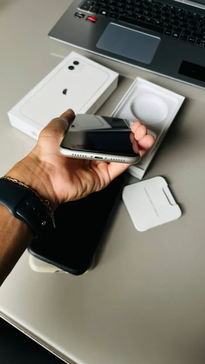 iPhone 11 64GB Branco Excelente Estado - Foto 3