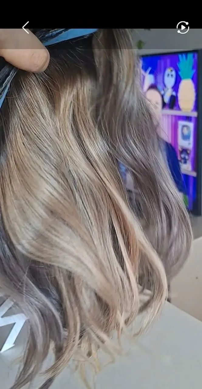 Lindíssimo mega hair loiro mesclado - Foto 2