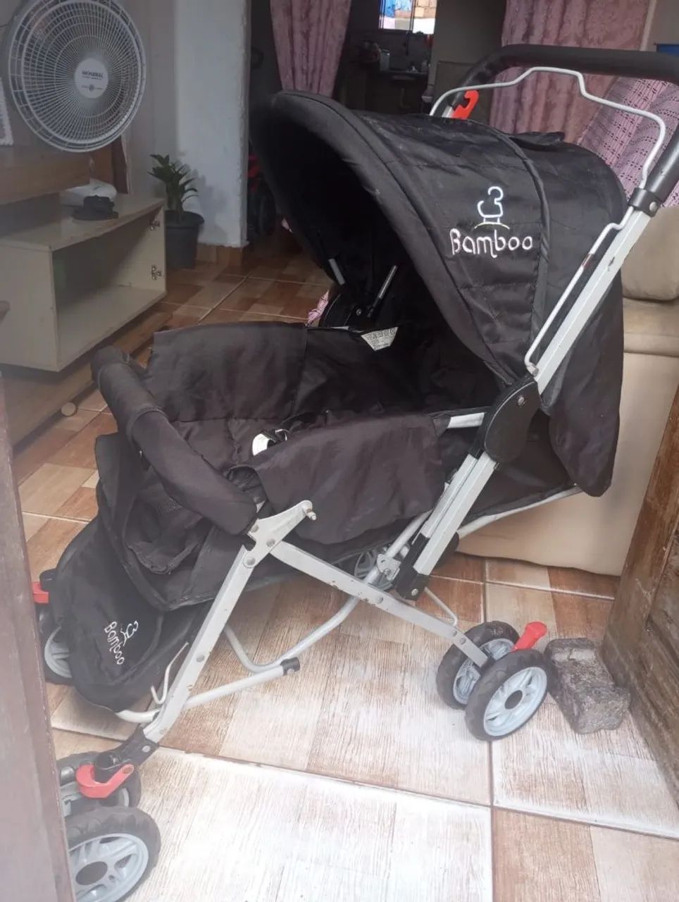 Carrinho de passeio de bebê  - Foto 2