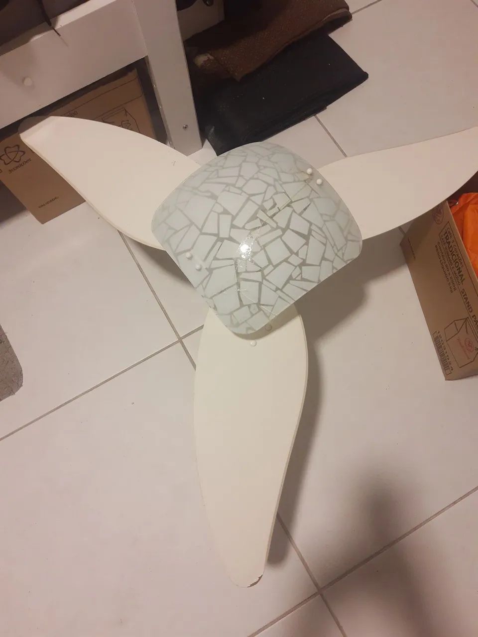 Vendo 2 ventiladores de teto em bom estado - Foto 4