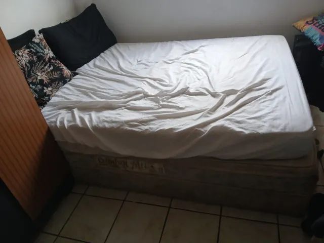 Cama box de casal + colchão - Doação