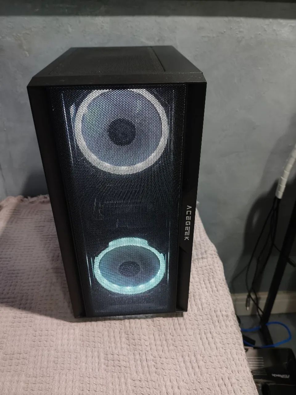 vendo PC Gemer completo com mouse teclado sem fio e monitor 