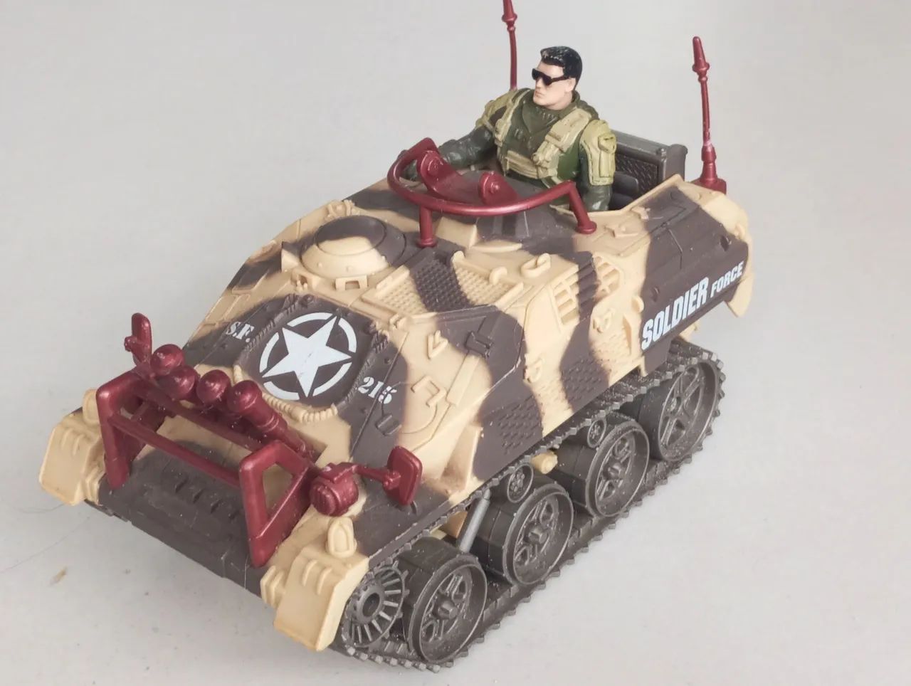 Chap Mei - Tanque e soldado - Foto 2