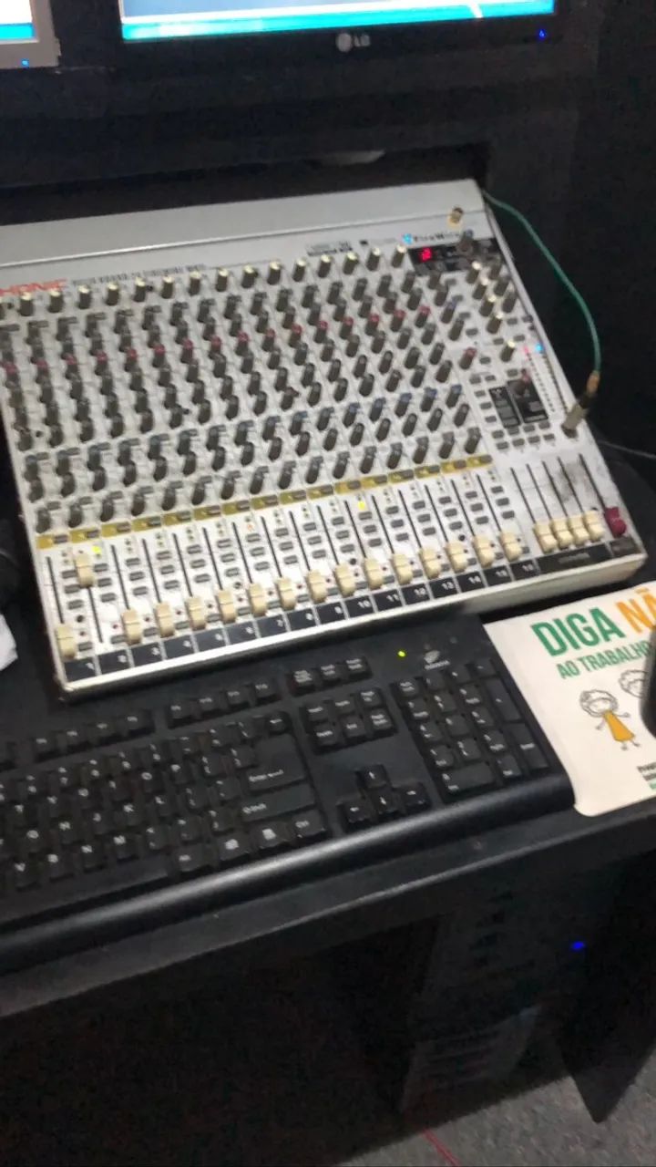 Phonic Helis Board MK2 Firewire Audio Mixer for 16-Track Recording