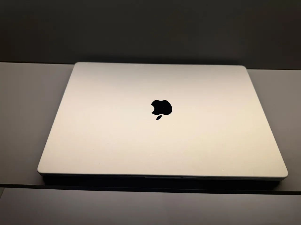 MacBook Pro M1 Pro 16.2 - 512GB SSD 16GB ram Silver - impecável - Foto 2