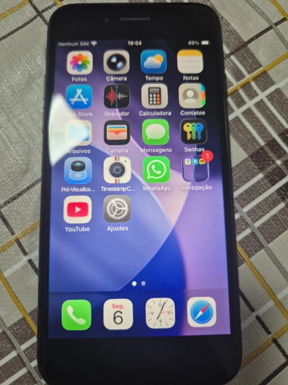Iphone SE 2a Geração - 64 GB - Preto