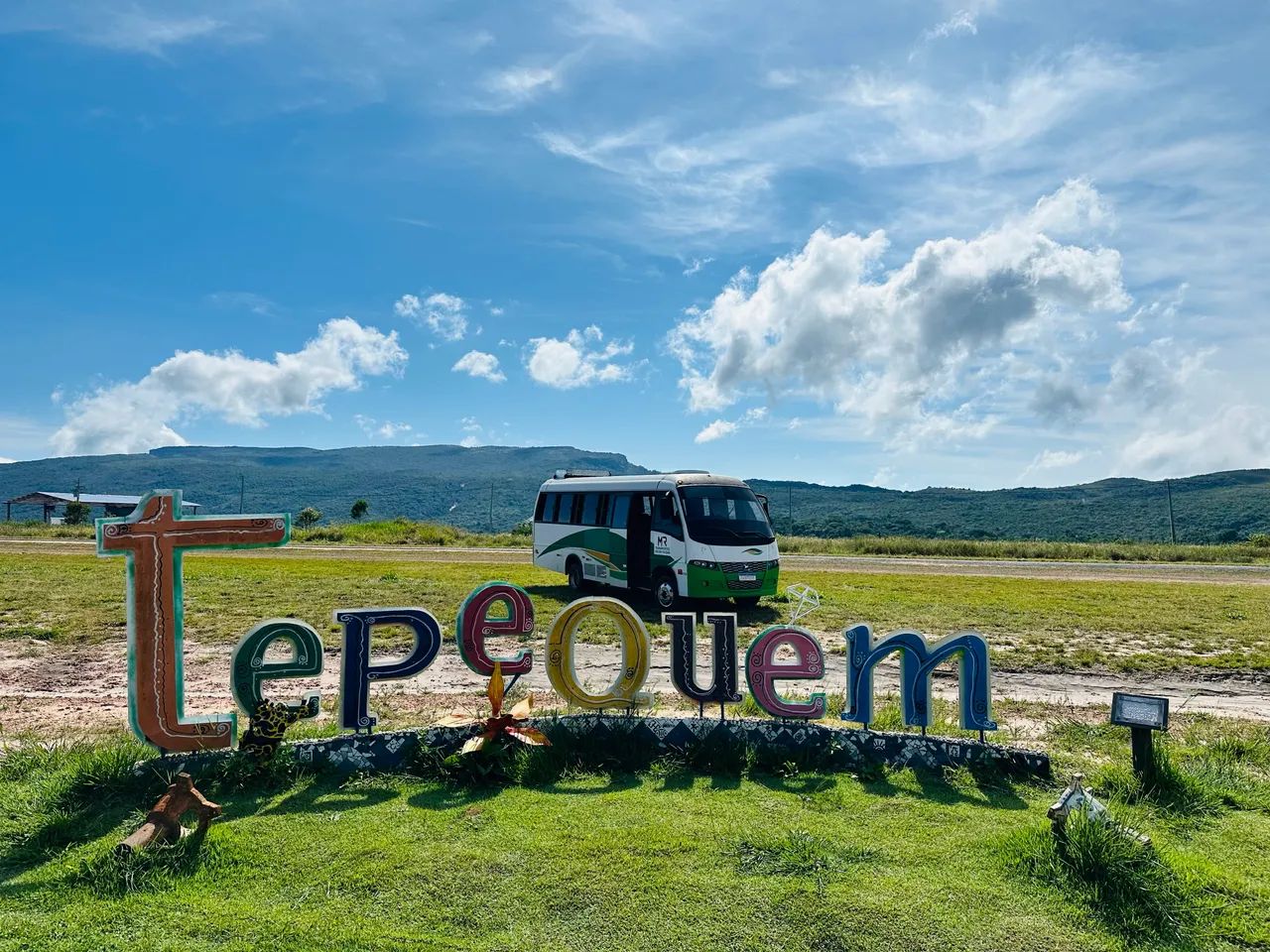 Frete ou aluguel micro onibus  - Foto 5