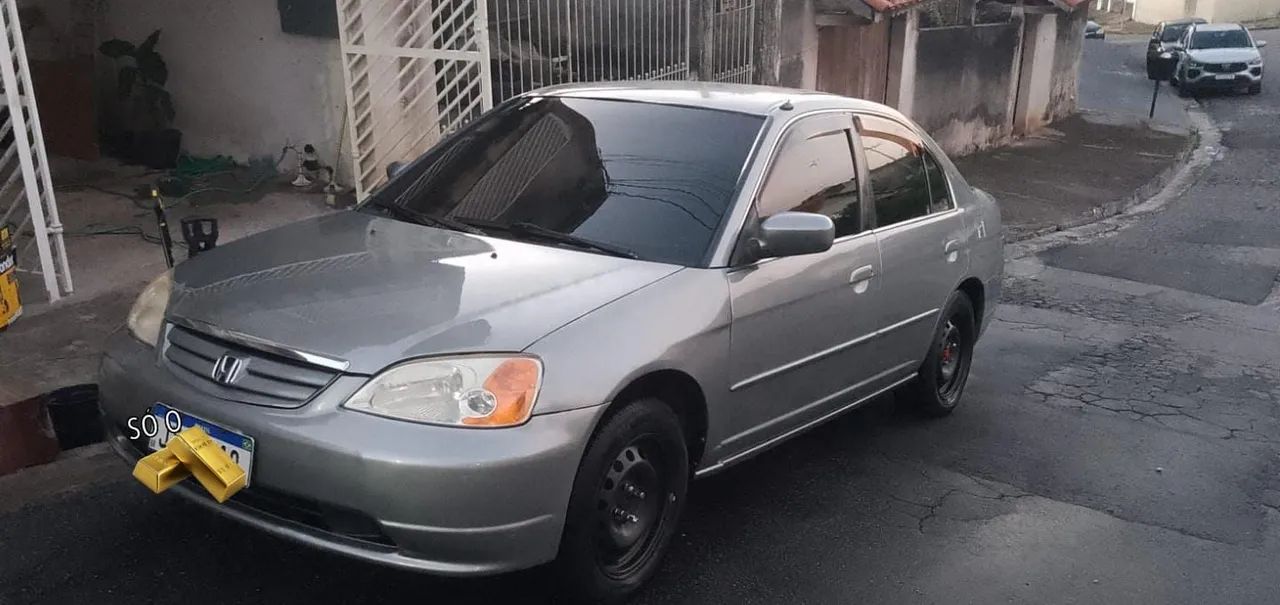 Honda Civic Sedan LX 1.7 16V 115cv Mec. 4P 2002