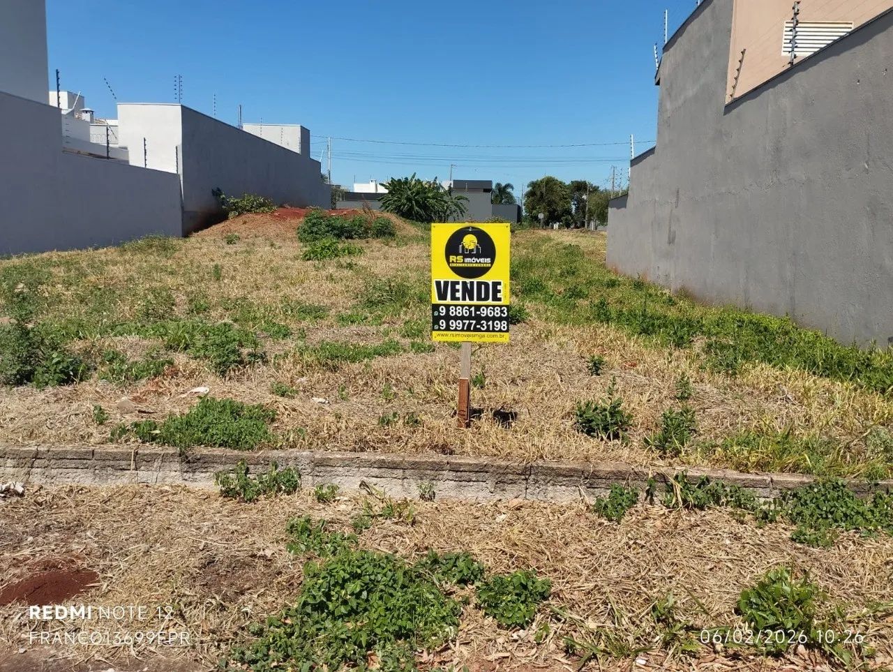 Terreno a venda no bairro Jardim Oriental