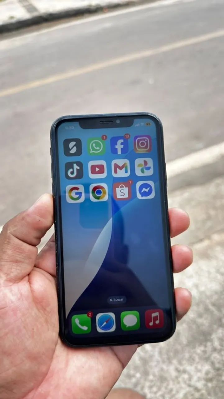 iPhone XR 128 GB - Foto 2