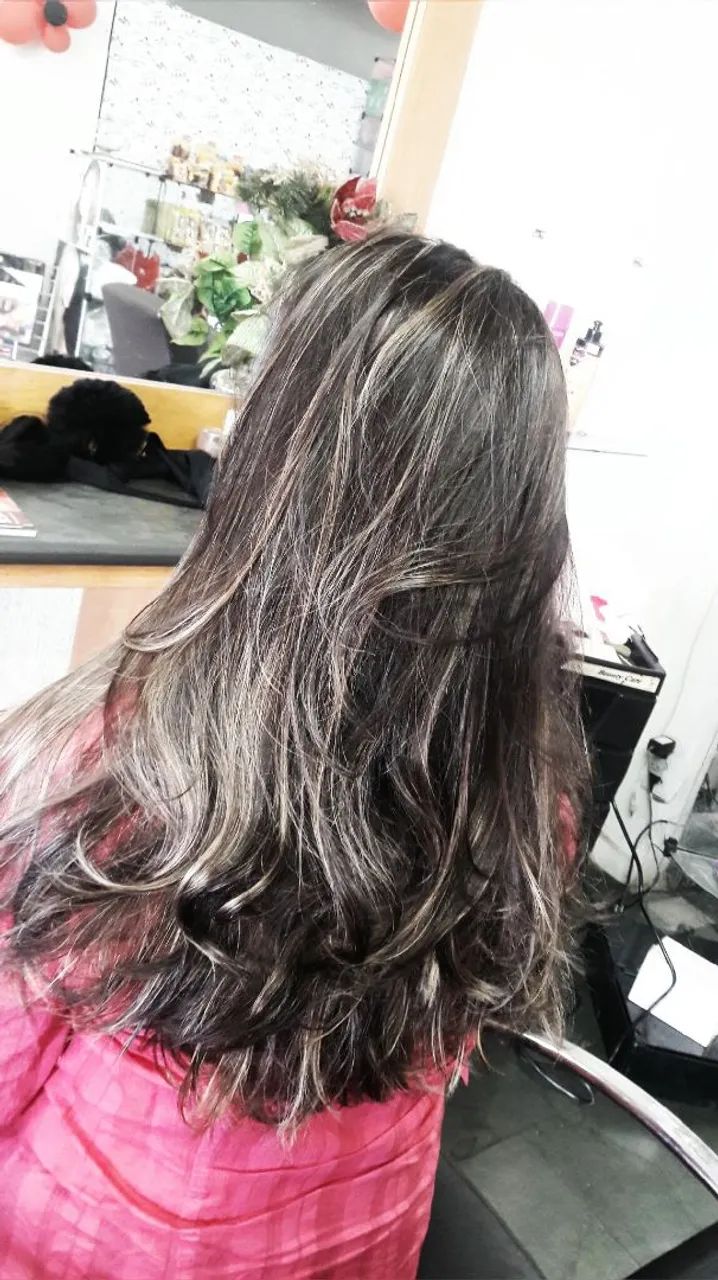 Contrata manicure escovista R$1500,00 - Foto 2