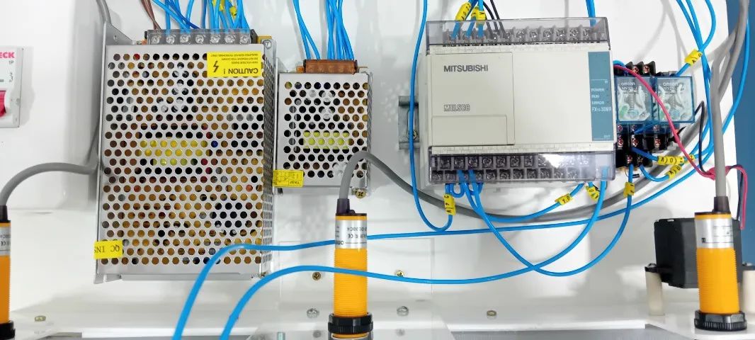  Processo didático de automação de envase de produtos com CLP - ÚLTIMA UNIDADE - Foto 3