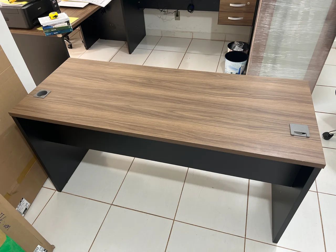 Mesa escritório com 2 Gaveta - Foto 3
