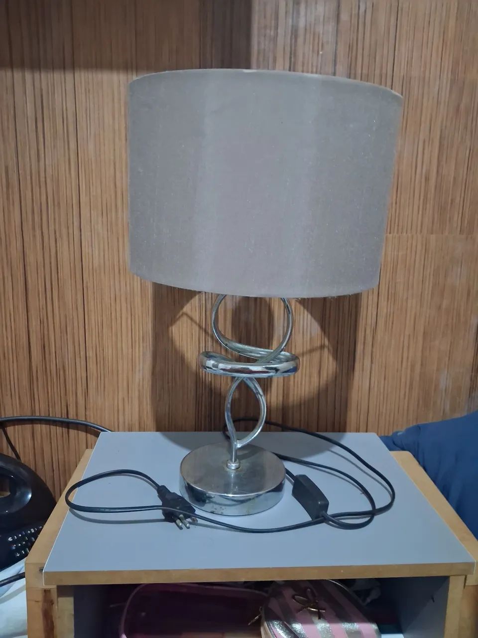 Abaju com Base de Metal - Foto 4