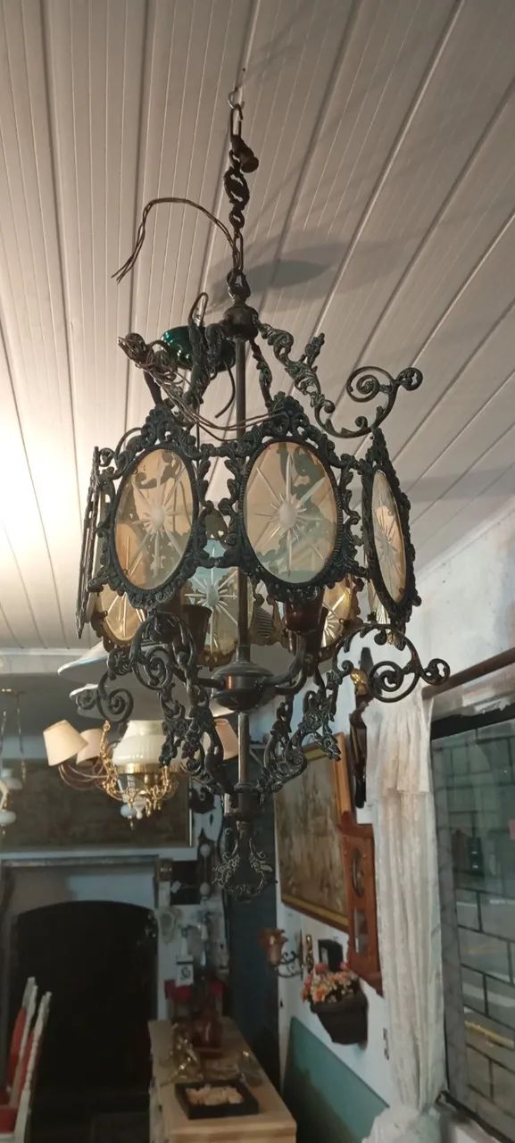 Lustre de bronze com cristal 