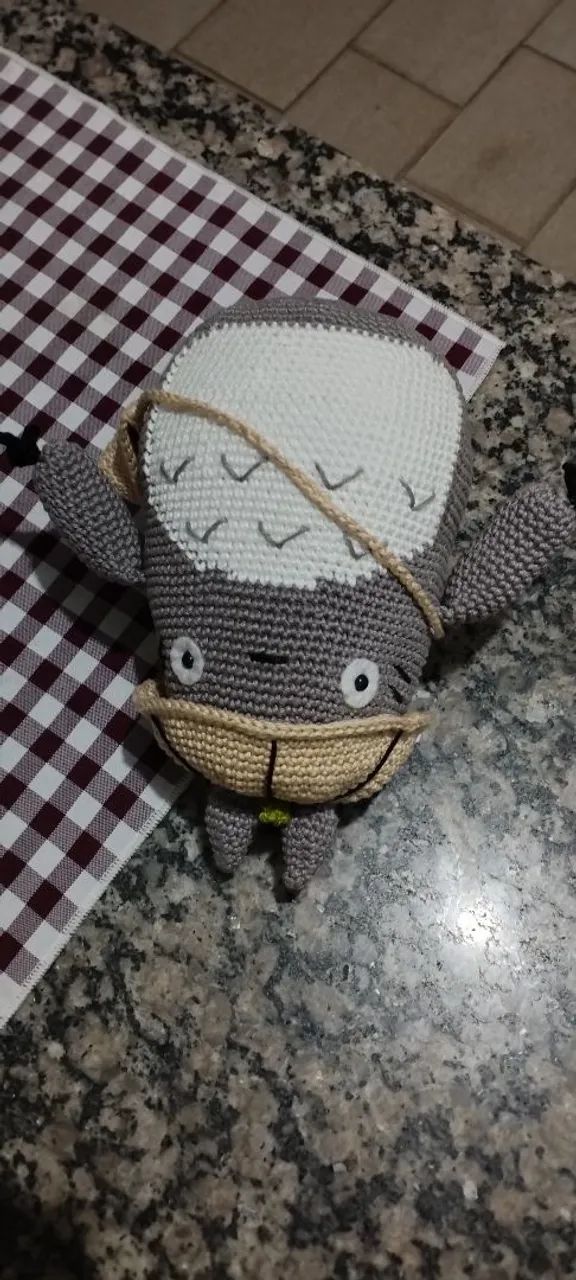Boneco Amigurumi Totoro explorador  - Foto 3