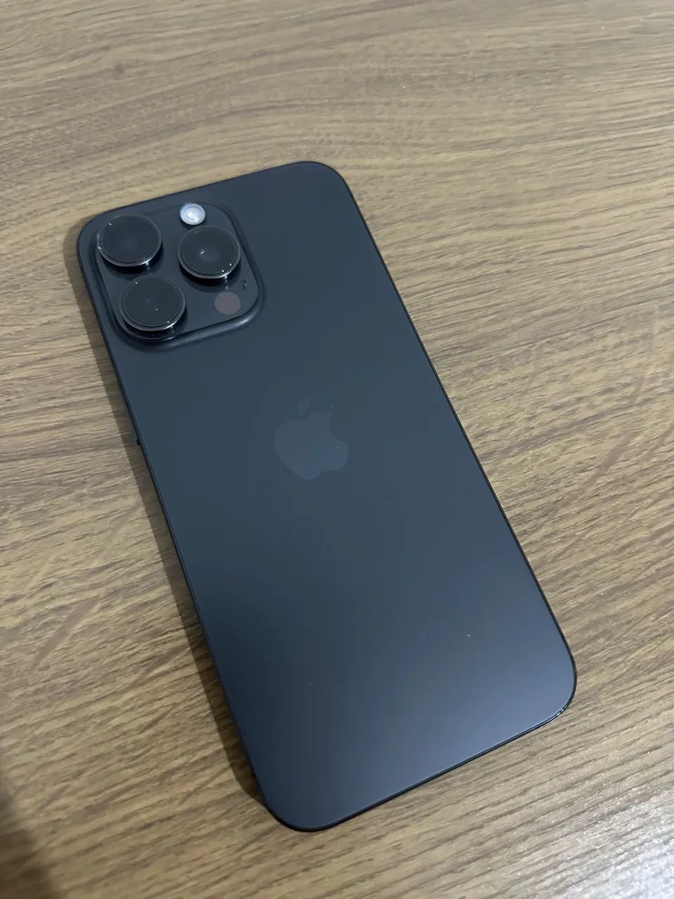 iPhone 15 Pro Max - Foto 2