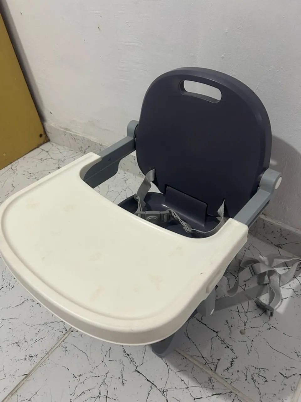 Cadeirinha de alimentação 