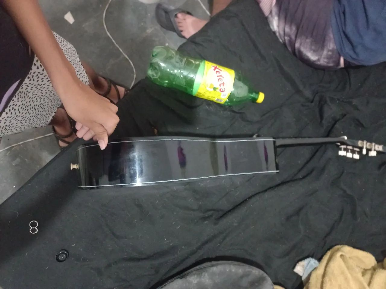 Vendo violão preto - Foto 5