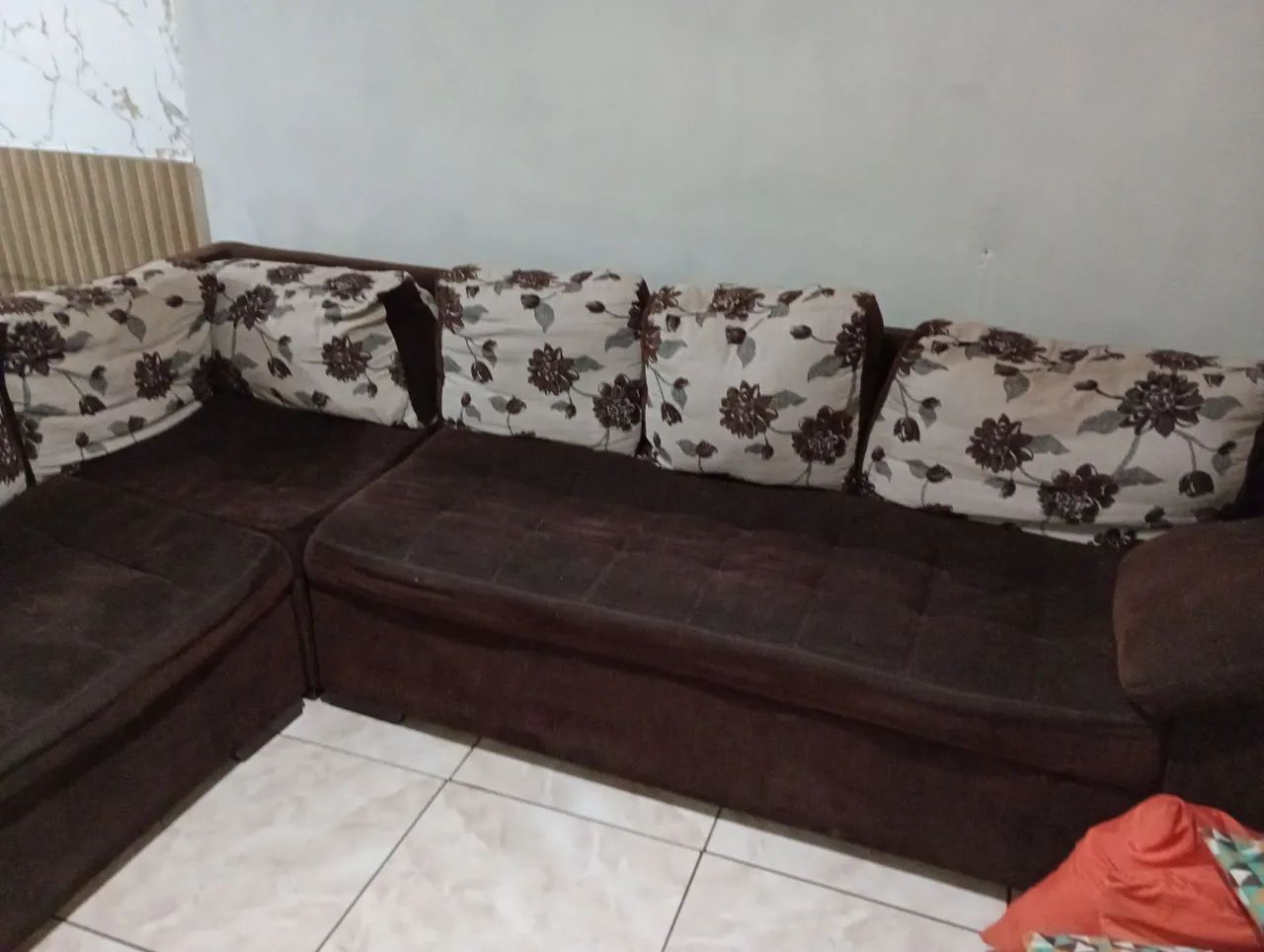 Vendo sofá de canto metragem,2 por 3. - Foto 3